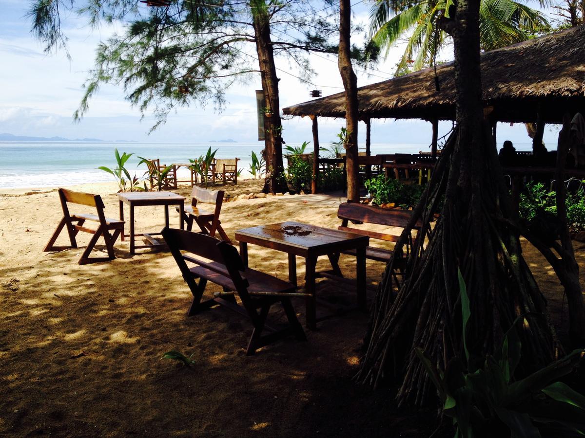 Koh Jum Freeda Resort Nuea Khlong Eksteriør billede