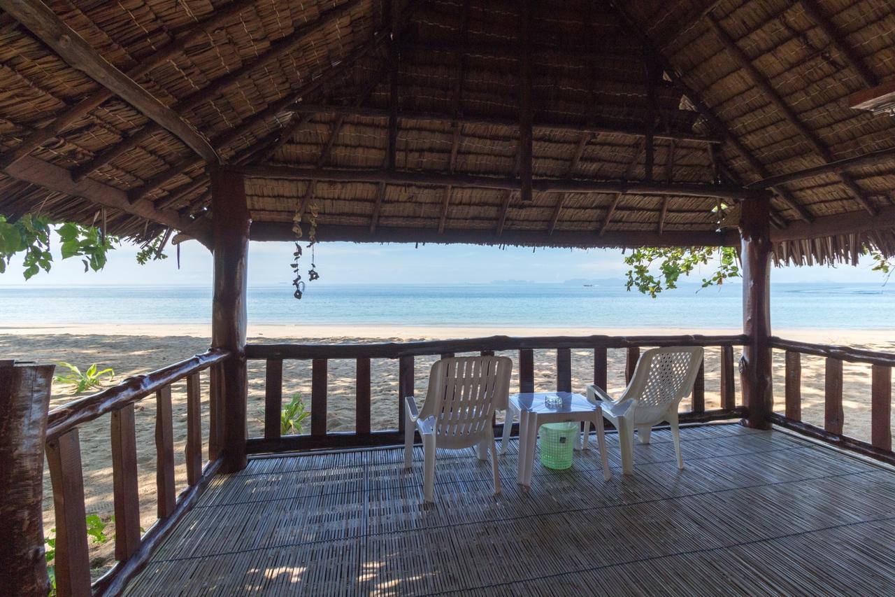 Koh Jum Freeda Resort Nuea Khlong Eksteriør billede